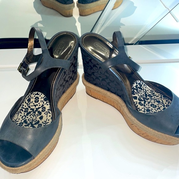 Coach branded wedge shoes!!! - Picture 7 of 9